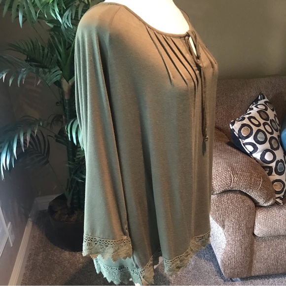 Avenue plus size rayon stretch pullover top - Picture 6 of 7